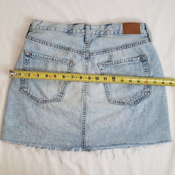 Aeropostale Cut-Off Denim Mini Skirt SIZE 4  Distressed Raw Y2K High Rise Button - Picture 5 of 10